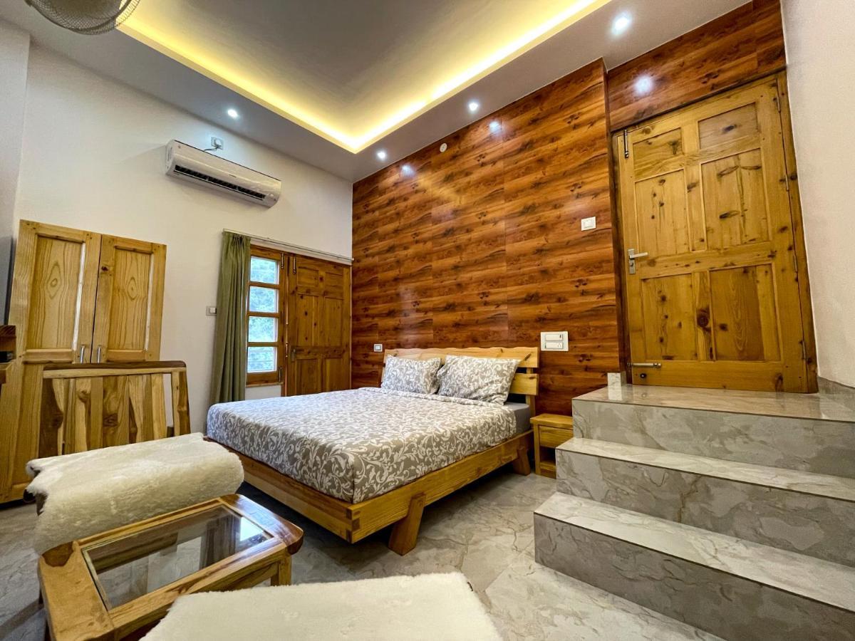 The Wild Yak Hotell Mandi Exteriör bild